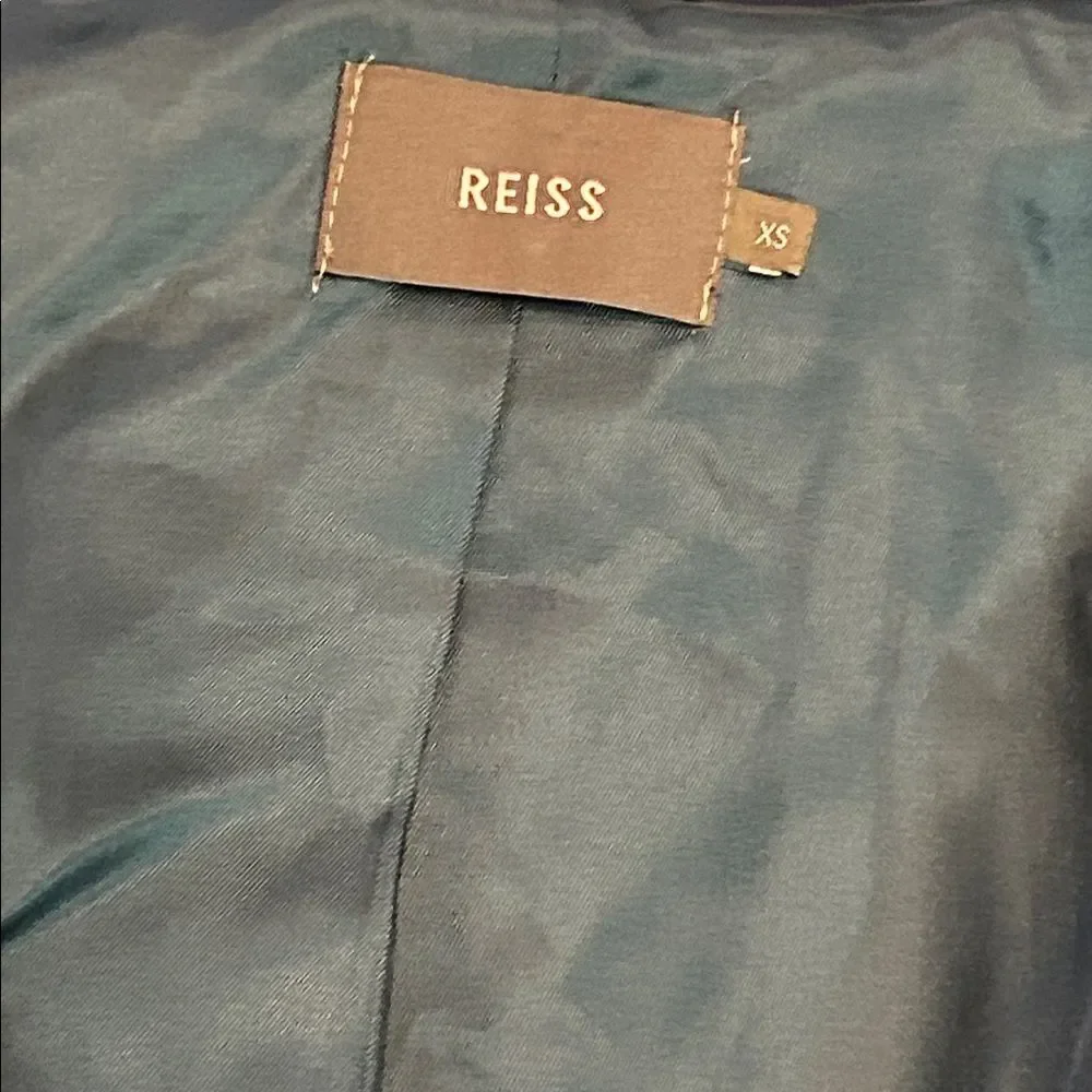 Reiss dark blue double breasted coat-three-quarter length sleeves fully lined XS